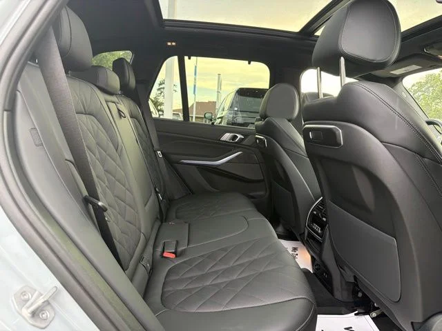Used 2026 Gray BMW sDrive40i image 18