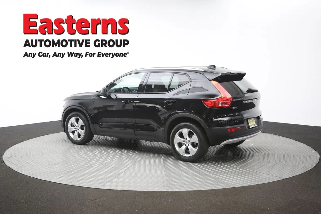 Used 2019 Black Volvo Momentum image 61
