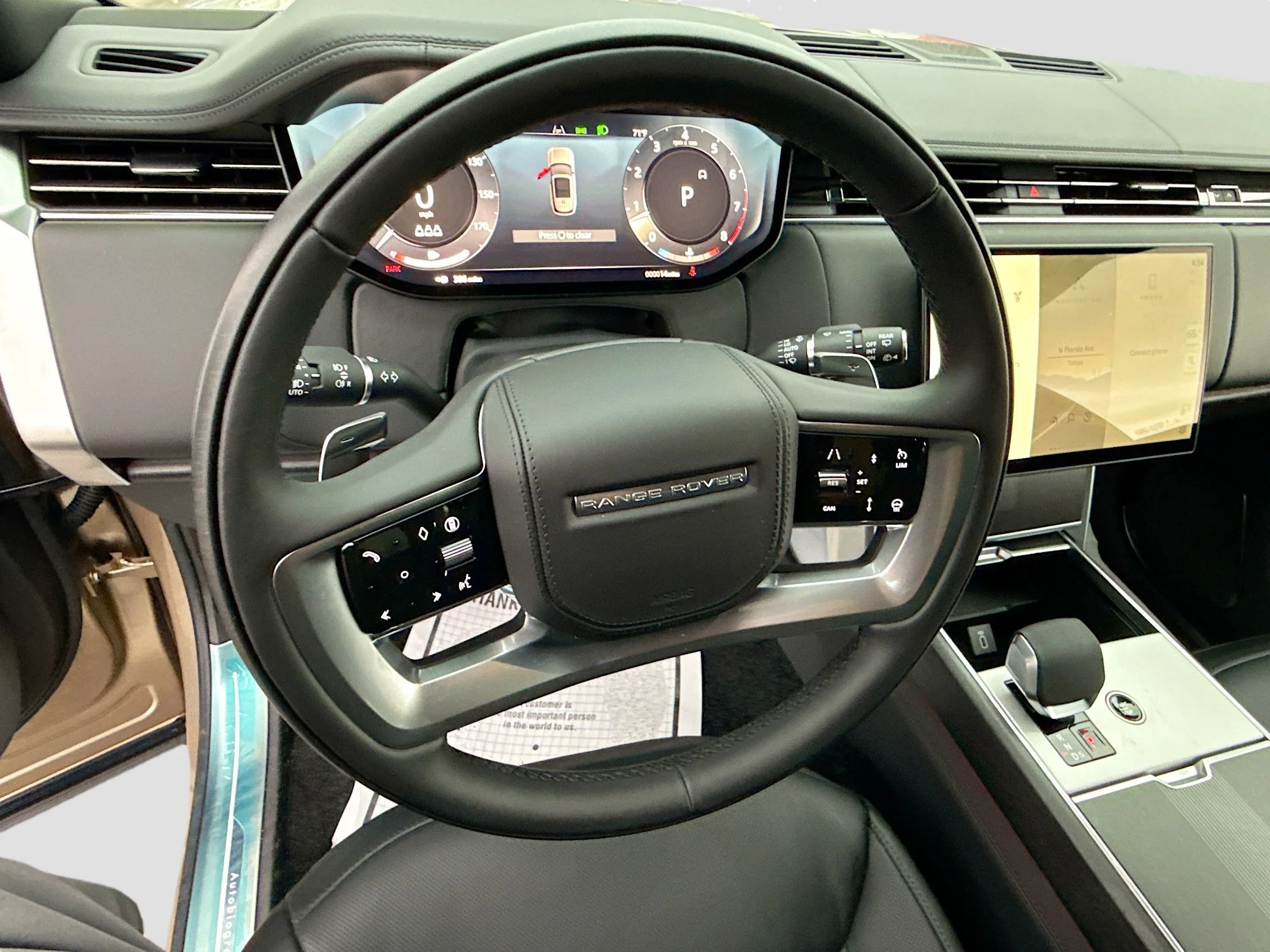 New 2026 Sunset Gold SV Bespoke Ultra Metallic Gloss Land Rover Autobiography image 39