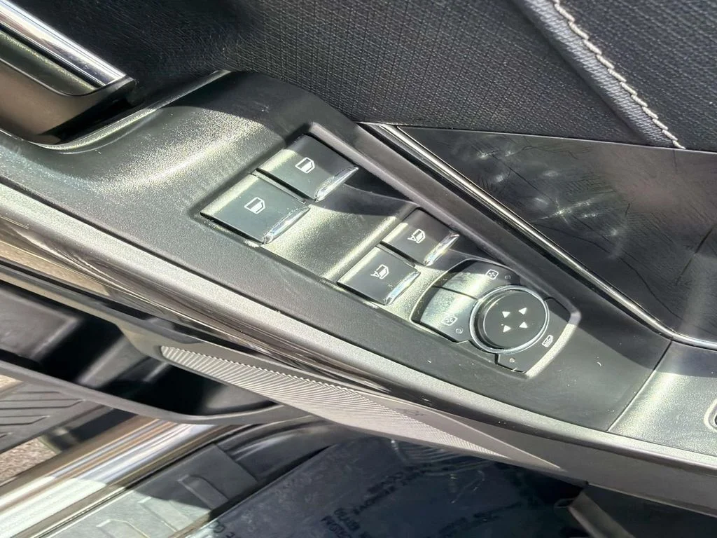 Used 2023 Gray Ford XLT image 19