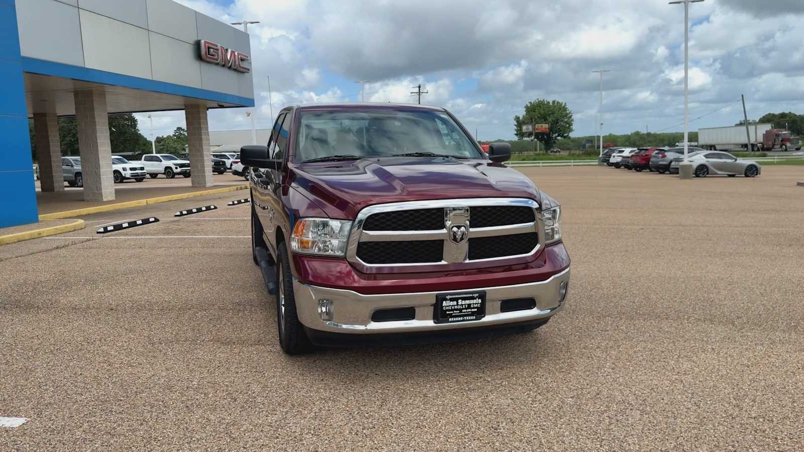 Used 2024 Delmonico Red Pearlcoat Ram Tradesman image 3
