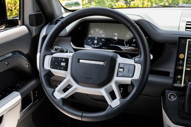 Used 2026 Blue Land Rover S image 21