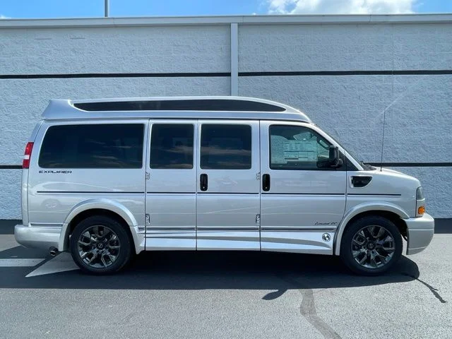 New 2026 Quicksilver Metallic GMC Explorer Limited SE image 6