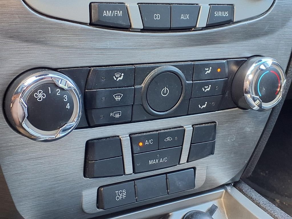 Used 2012 Black Ford SE image 18