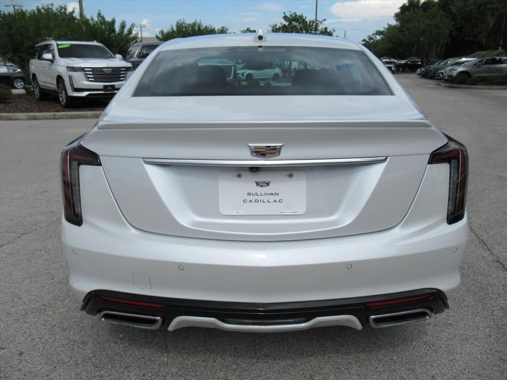 Used 2022 Crystal White Tricoat Cadillac Sport image 6