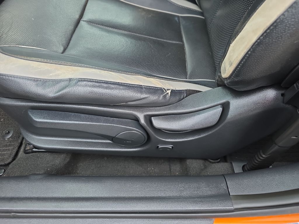 Used 2013 Vitamin C Pearl Hyundai Turbo image 12