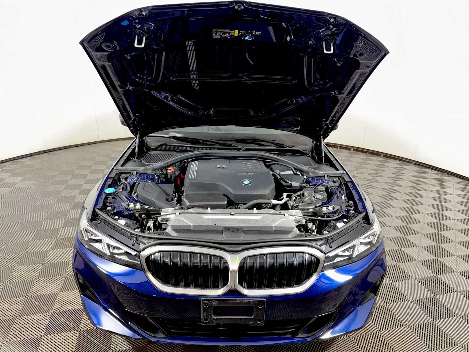 Used 2024 Tanzanite Blue II Metallic BMW 330i xDrive image 30
