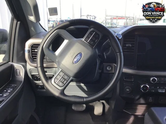 Used 2025 White Ford XLT image 13