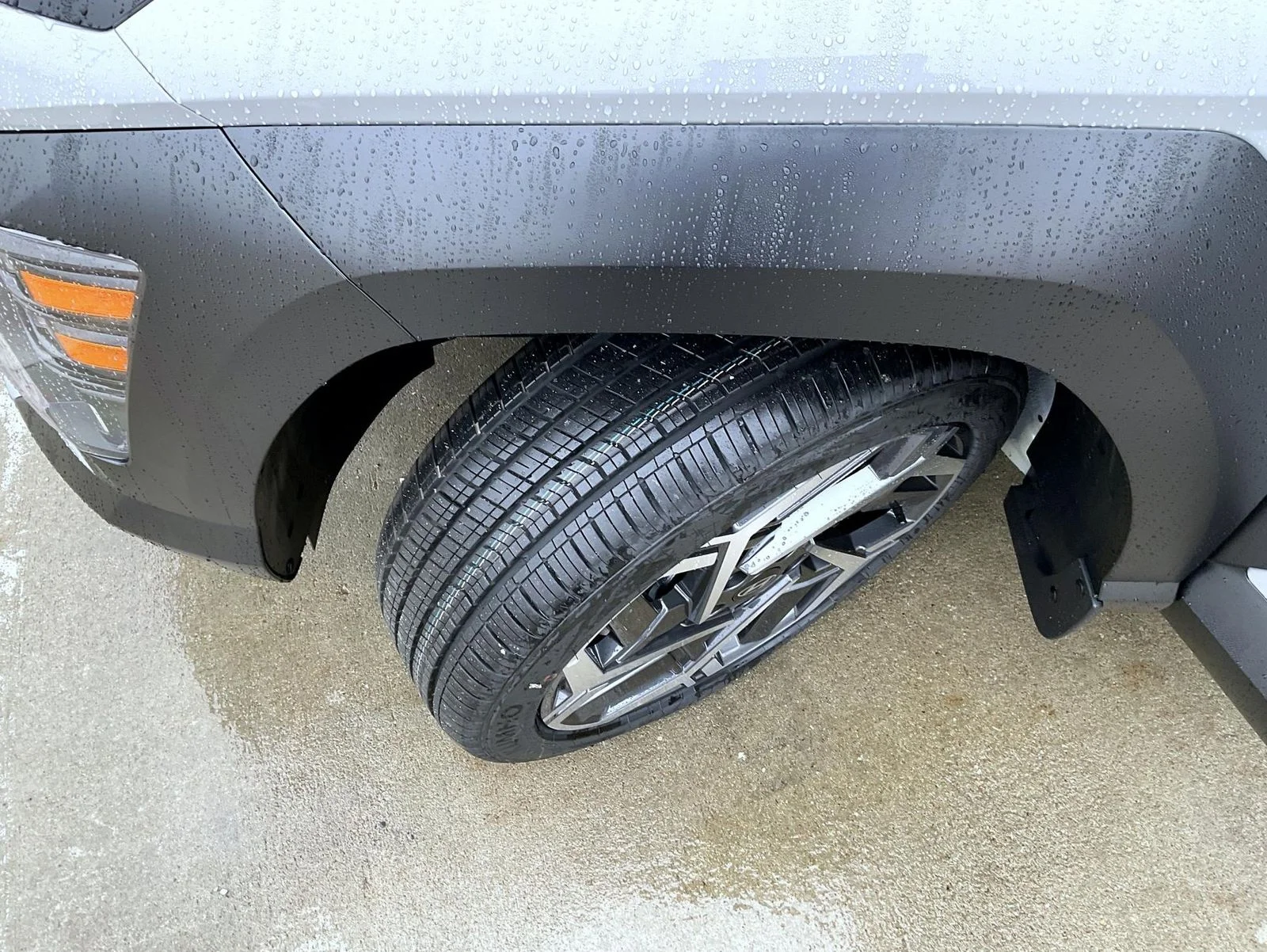 New 2026 Gray Hyundai SEL Premium image 23