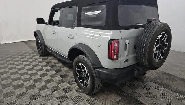 Used 2023 Cactus Gray Ford Base image 3