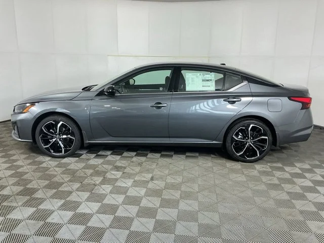 New 2026 Gray Nissan 2.5 SR image 4