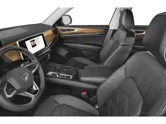 New 2026 Pure Gray Volkswagen 2.0T SE w/Technology image 6