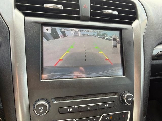 Used 2017 Gray Ford SE image 4