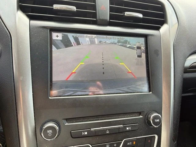 Used 2017 Gray Ford SE image 4
