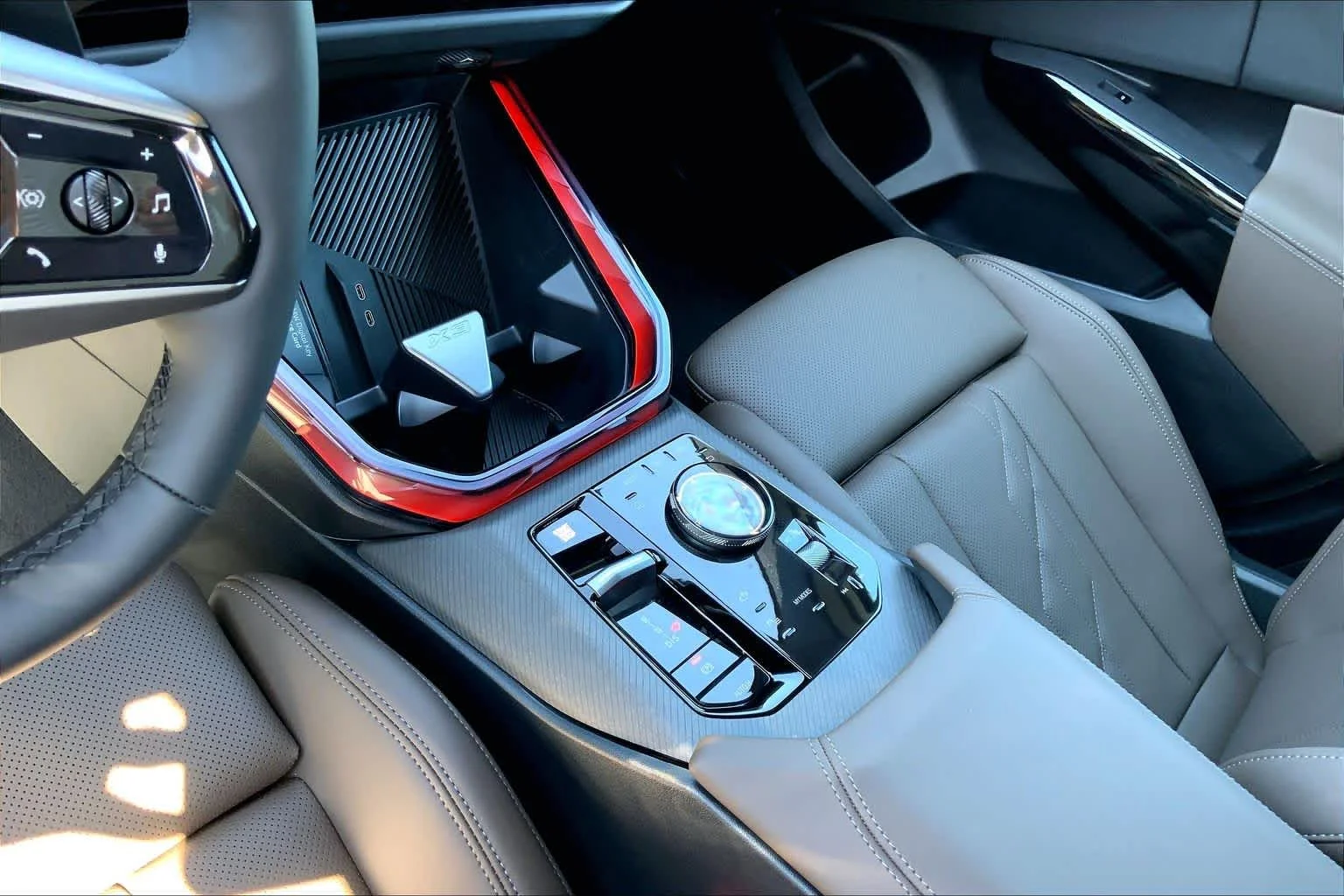 New 2026 Mineral White Metallic BMW 30 xDrive image 7