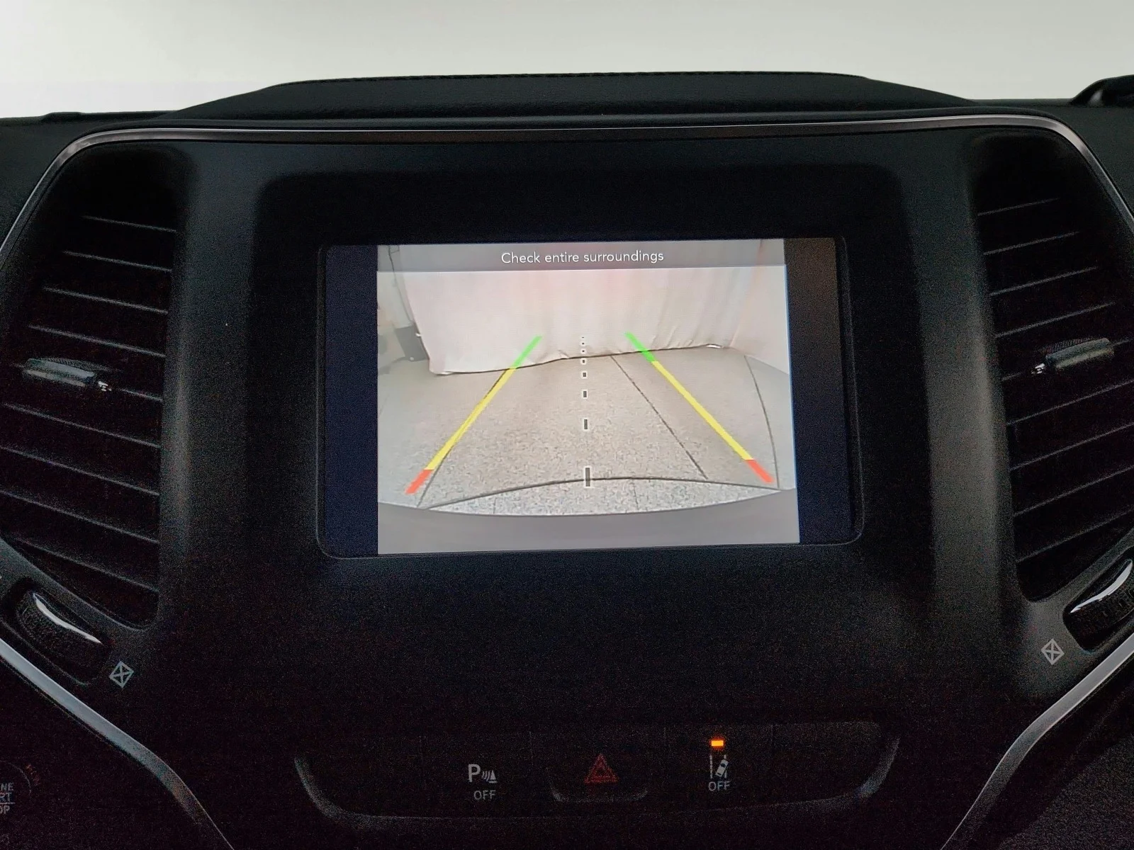 Used 2021 Diamond Black Crystal Pearlcoat Jeep Altitude image 20