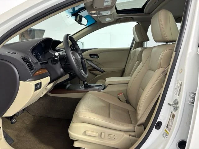Used 2014  Acura Technology Package image 11