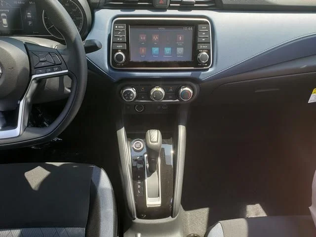 2025 Nissan Versa Sedan SV - Photo 15