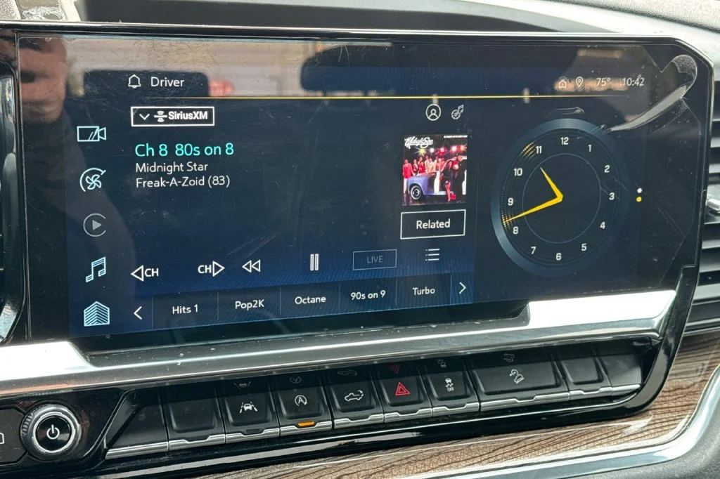 2022 Chevrolet Silverado 1500 RST - Photo 17