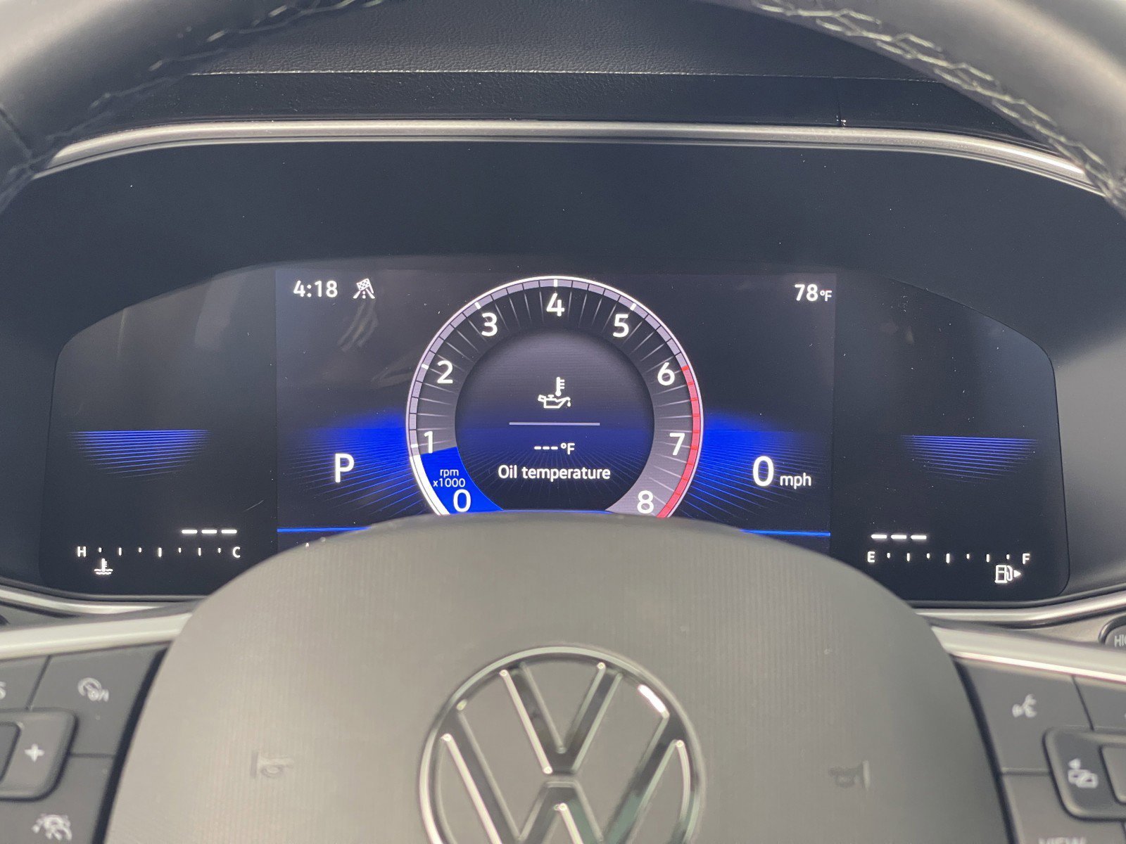 2025 Volkswagen Taos SE Black - Photo 25