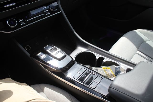 Used 2020 Gray Hyundai SEL image 10