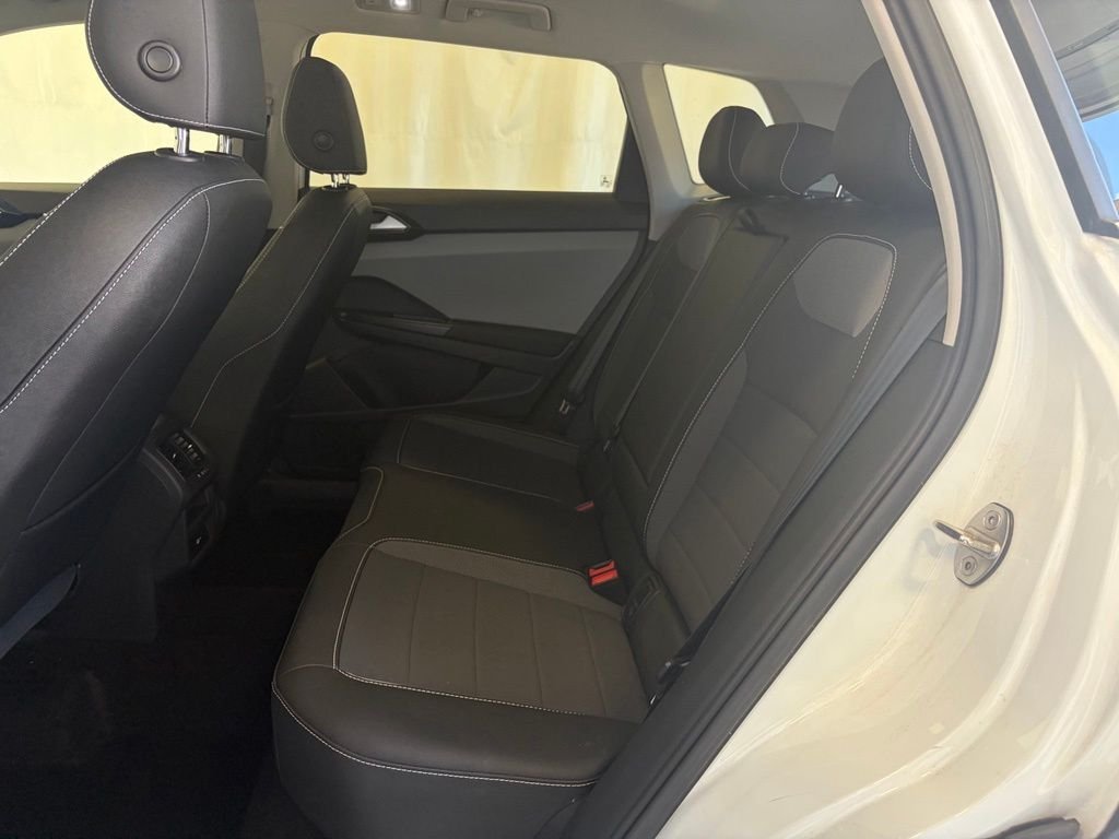 Certified Used 2023 Pure White Volkswagen 1.5T SE image 24