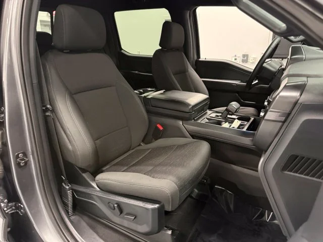 Used 2024 Gray Ford XLT image 28