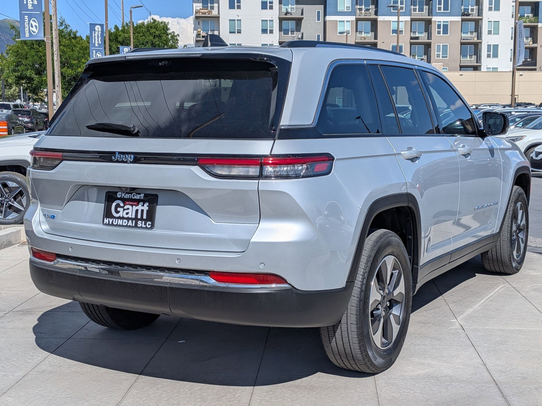 Used 2023 Silver Zynith Jeep 4xe image 3
