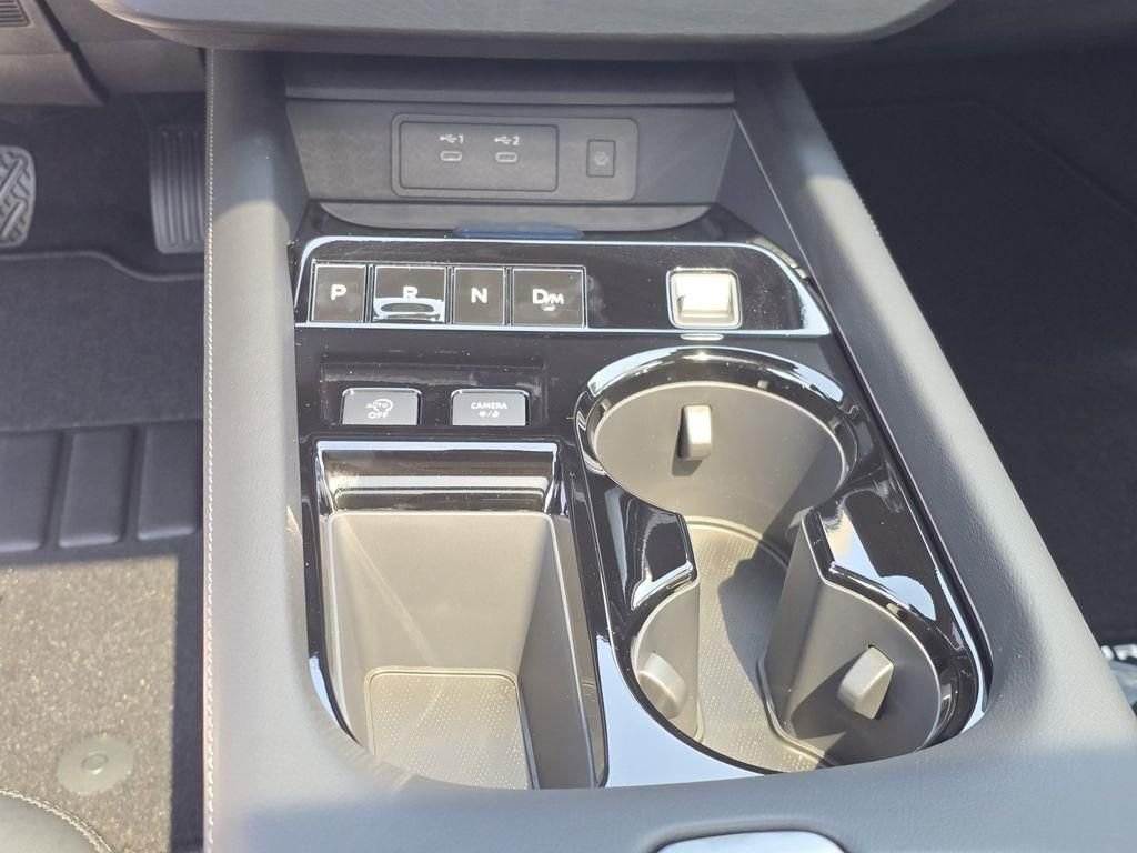 New 2026 White Nissan Platinum image 19