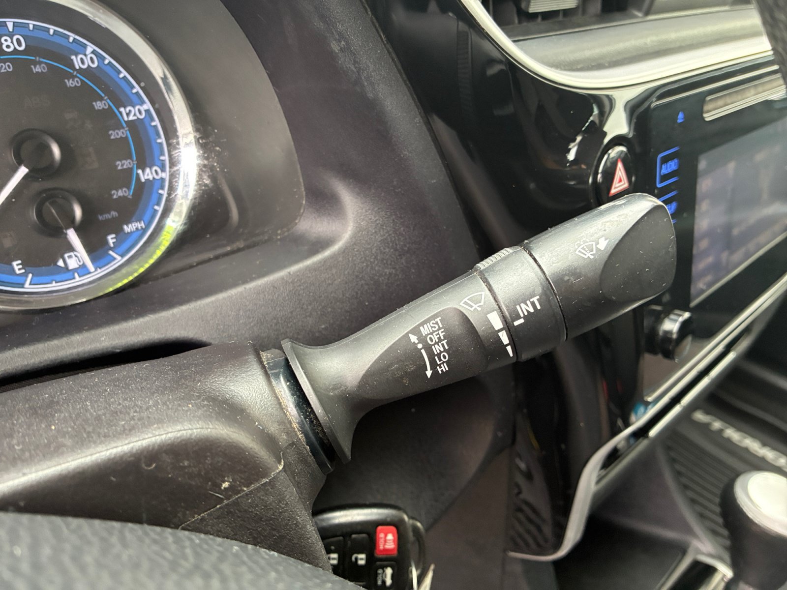 Used 2018 Classic Silver Metallic Toyota LE image 14