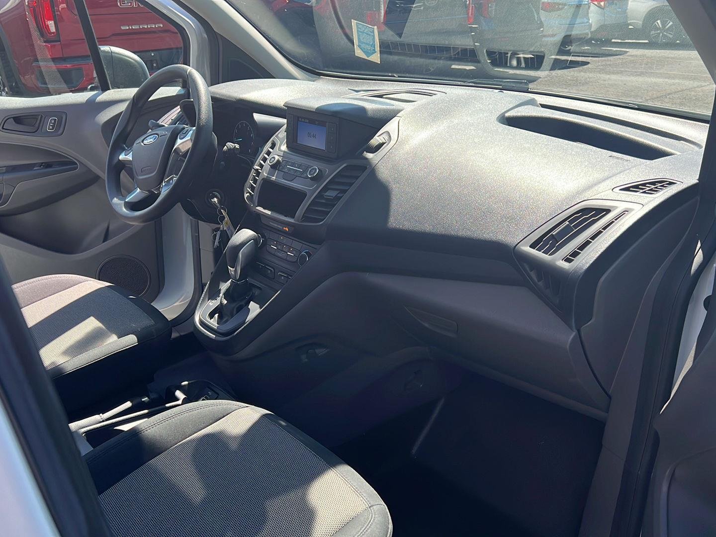 Used 2019 Frozen White Ford XL image 15