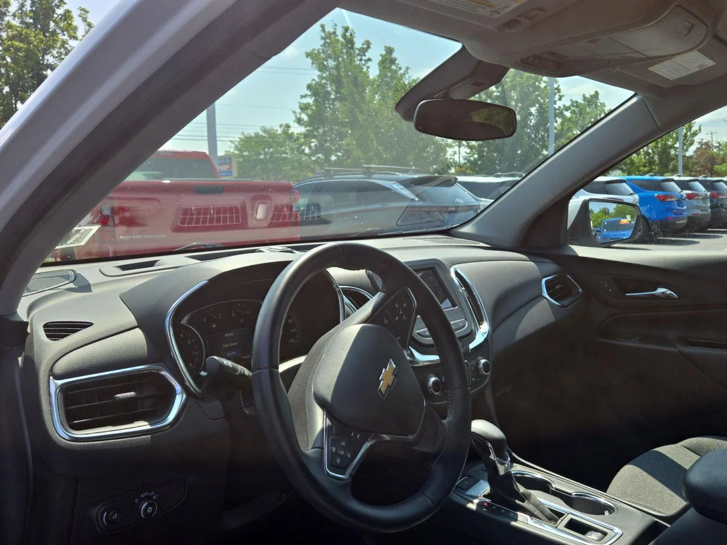 Used 2024 Iridescent Pearl Tricoat Chevrolet LT image 2