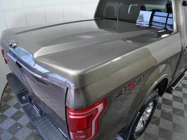Used 2015  Ford Lariat image 9