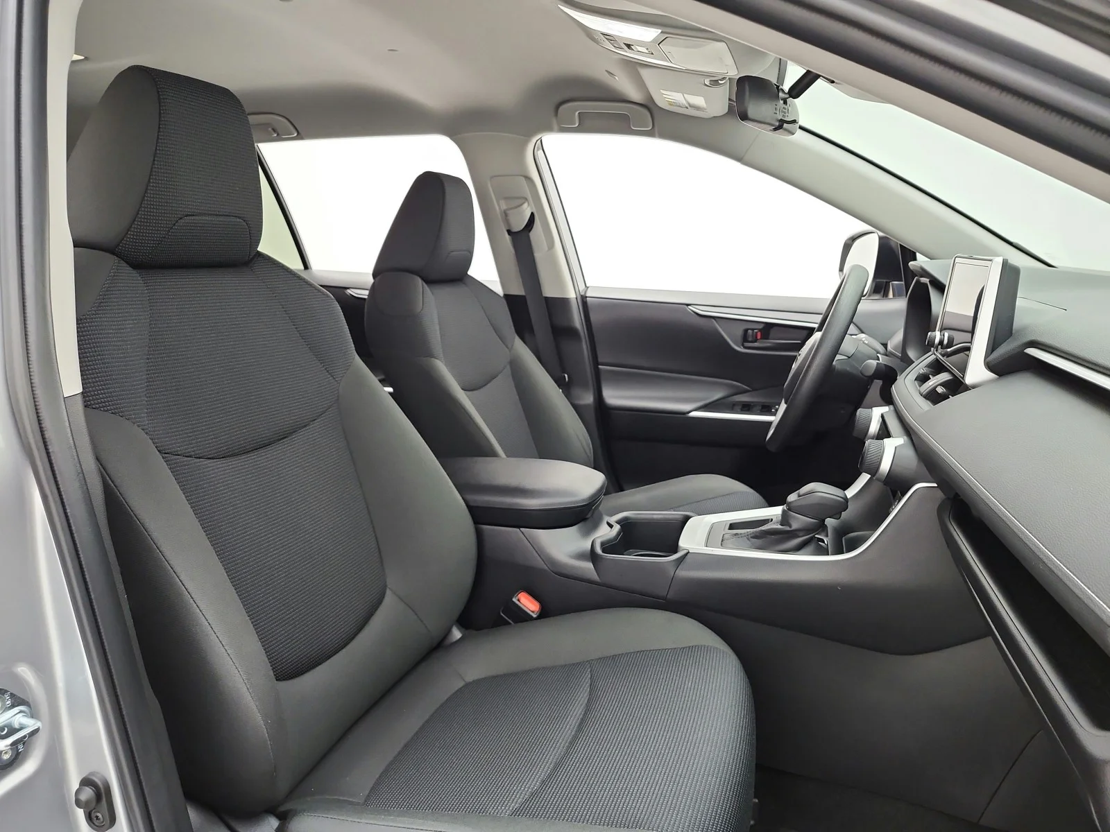 Used 2025 Silver Sky Metallic Toyota LE FWD (Natl) image 19