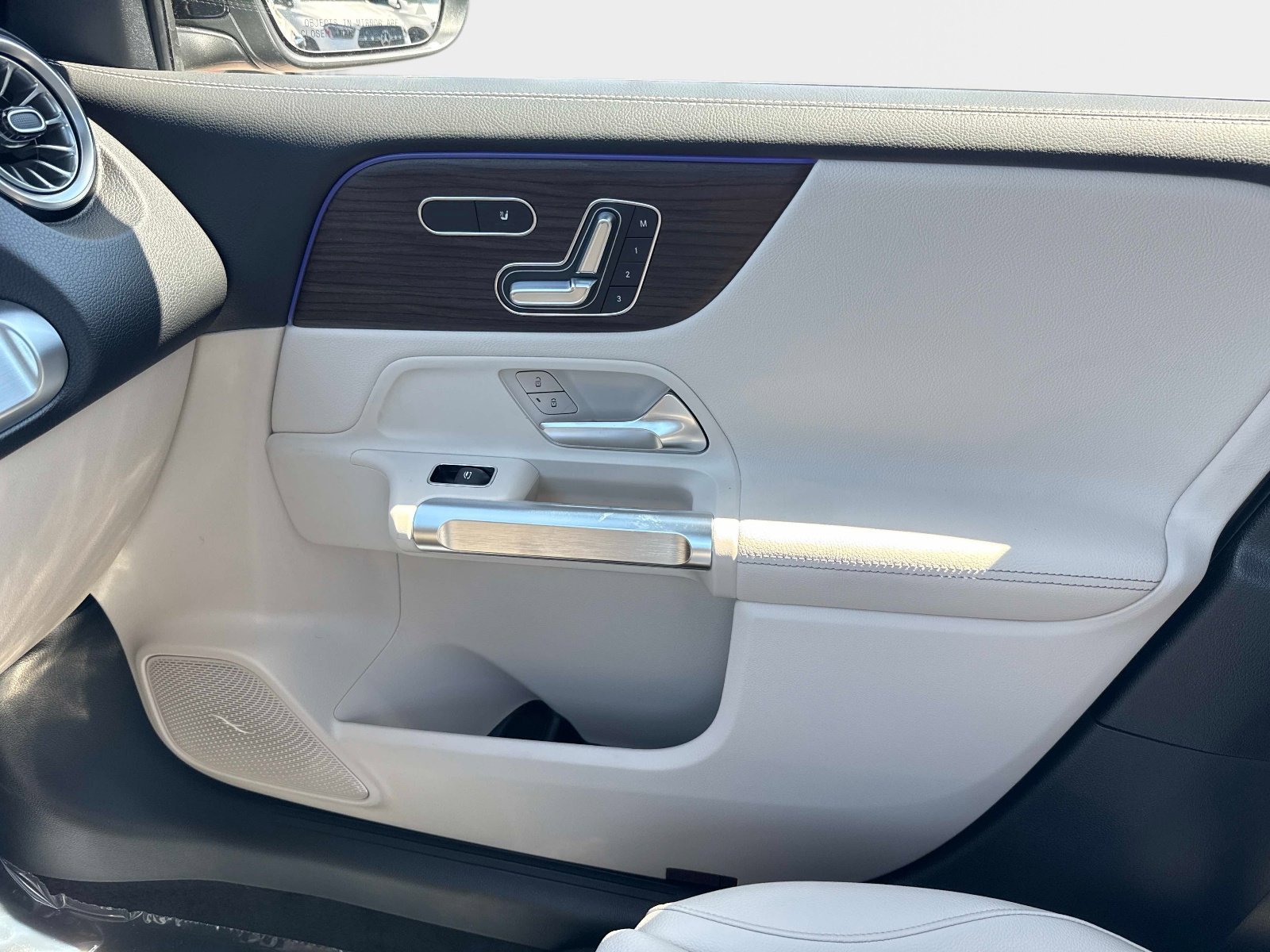 New 2026 Black Mercedes-Benz 250 4MATIC® SUV image 23