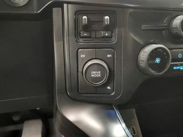 2025 Ford F-150 STX - Photo 25