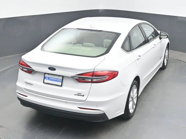 Used 2019 Oxford White Ford SE image 36