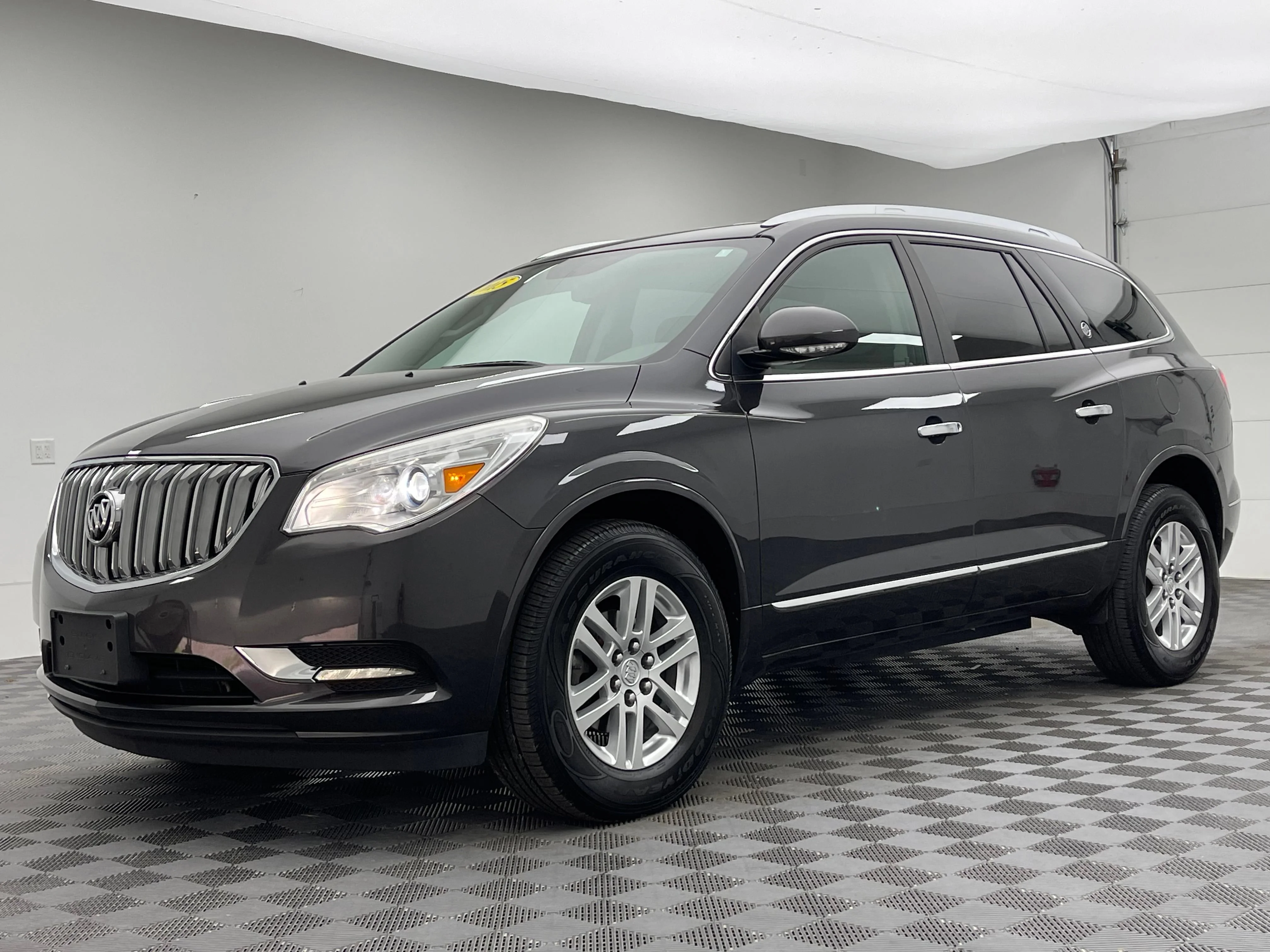 Used 2015 IRIDIUM METALLIC Buick Convenience image 2