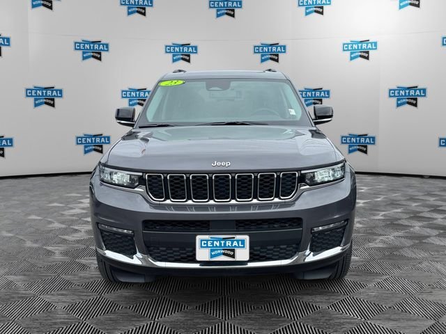 Used 2023 Gray Jeep Limited image 9