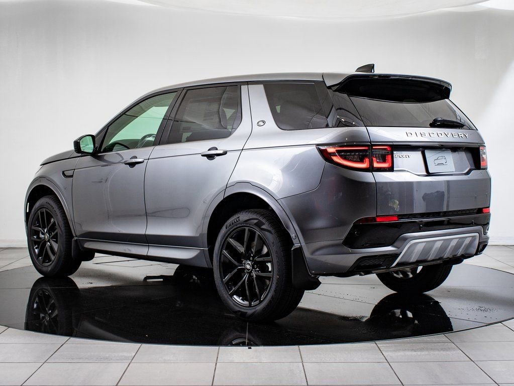 Used 2025 Eiger Grey Metallic Land Rover S image 6