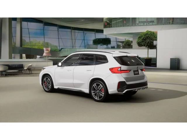 New 2027 Alpine White BMW  image 2