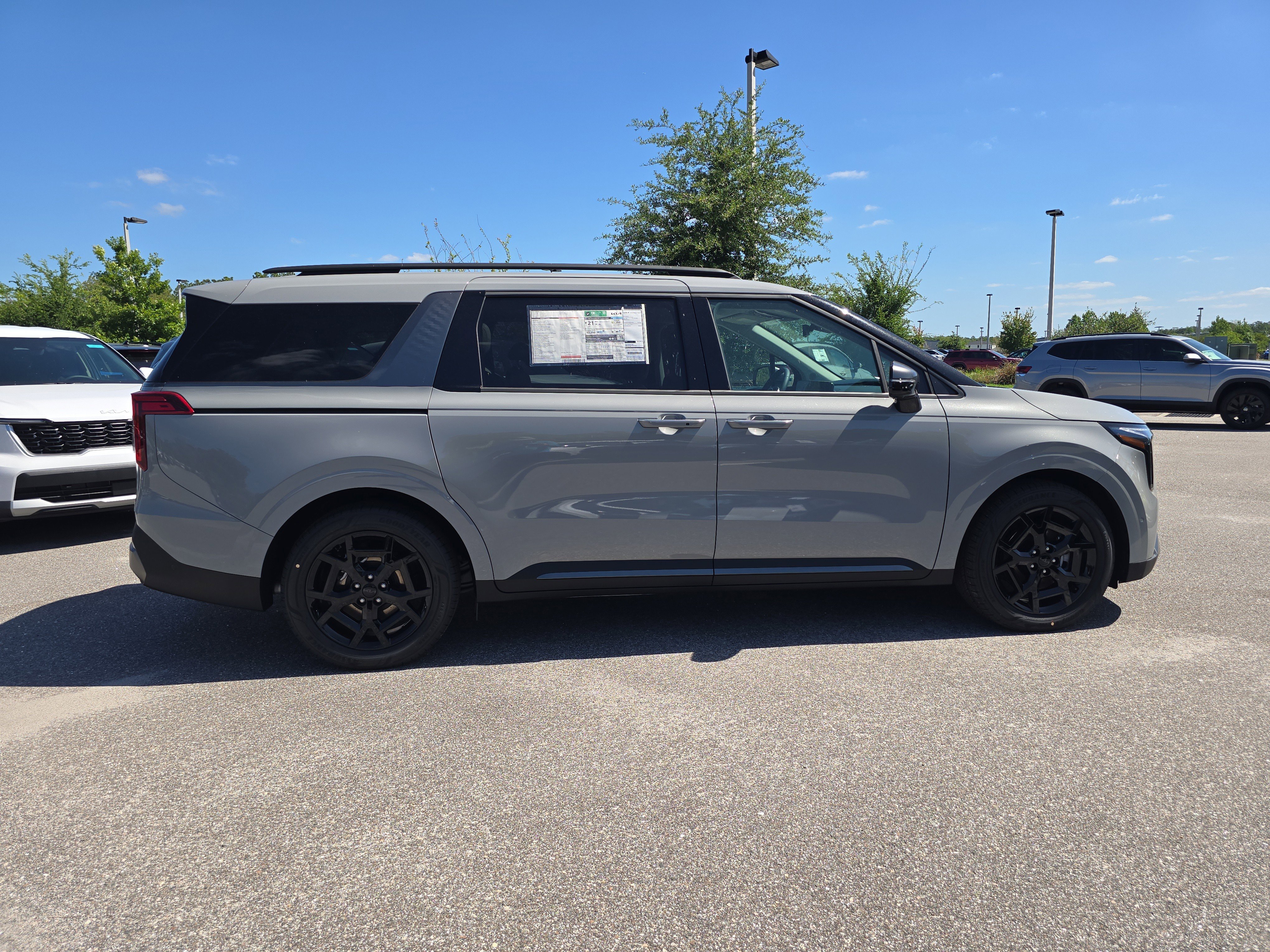 New 2026 Ceramic Silver Kia SX image 9