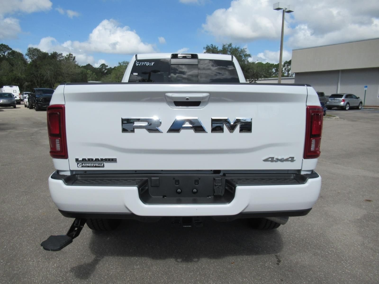 New 2027 Bright White Clear-Coat Exterior Paint RAM Laramie image 6