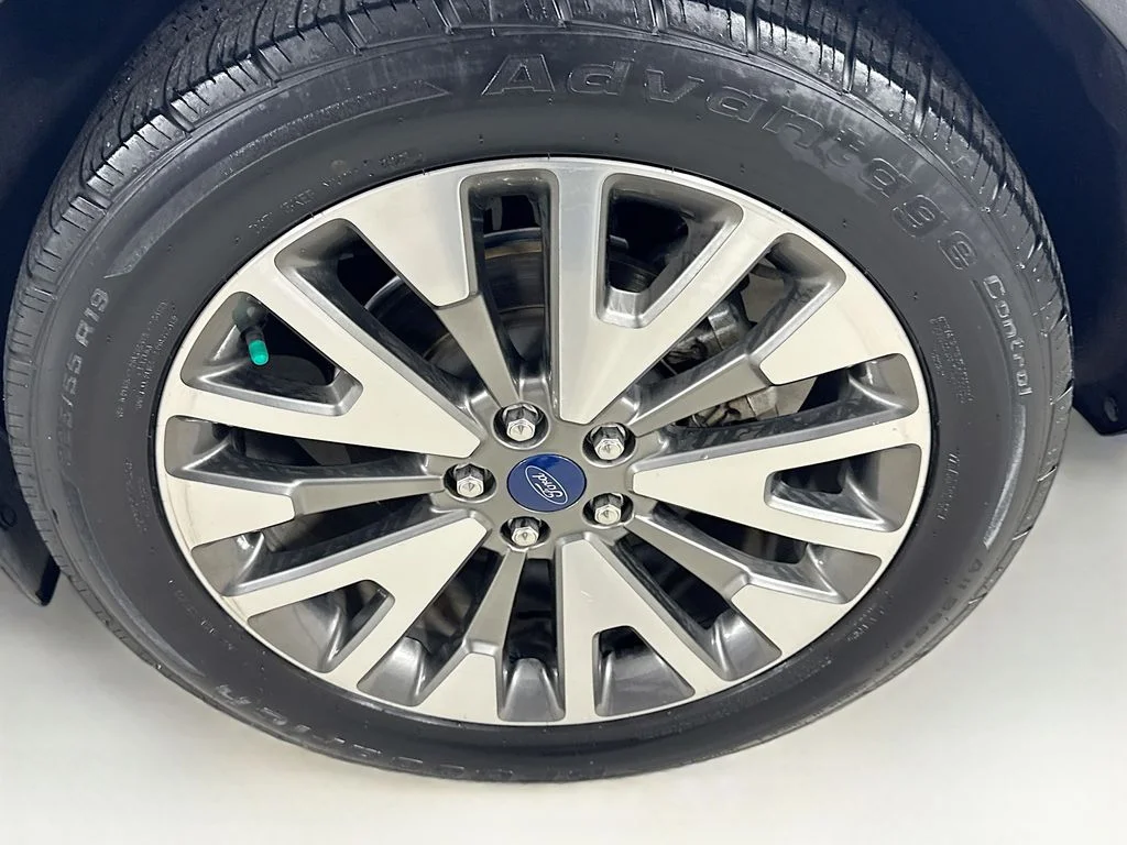 Used 2020 White Metallic Ford Titanium image 39