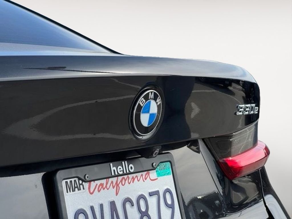 Used 2021 Black Sapphire Metallic BMW 330e iPerformance image 26