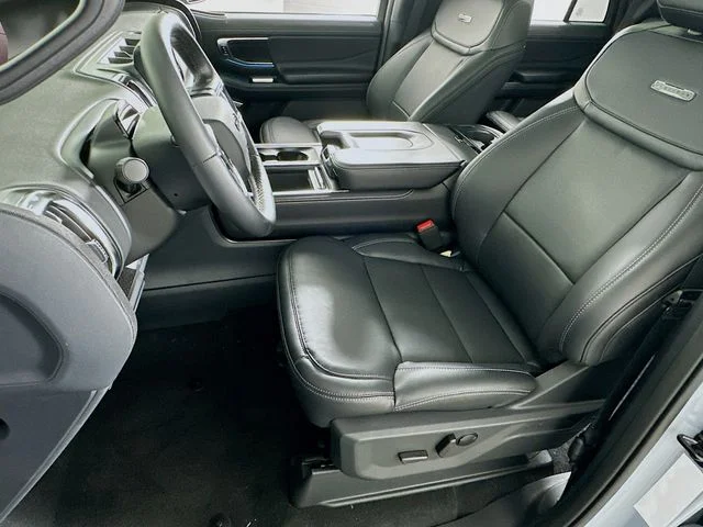 New 2026 Gray Ford Platinum image 10