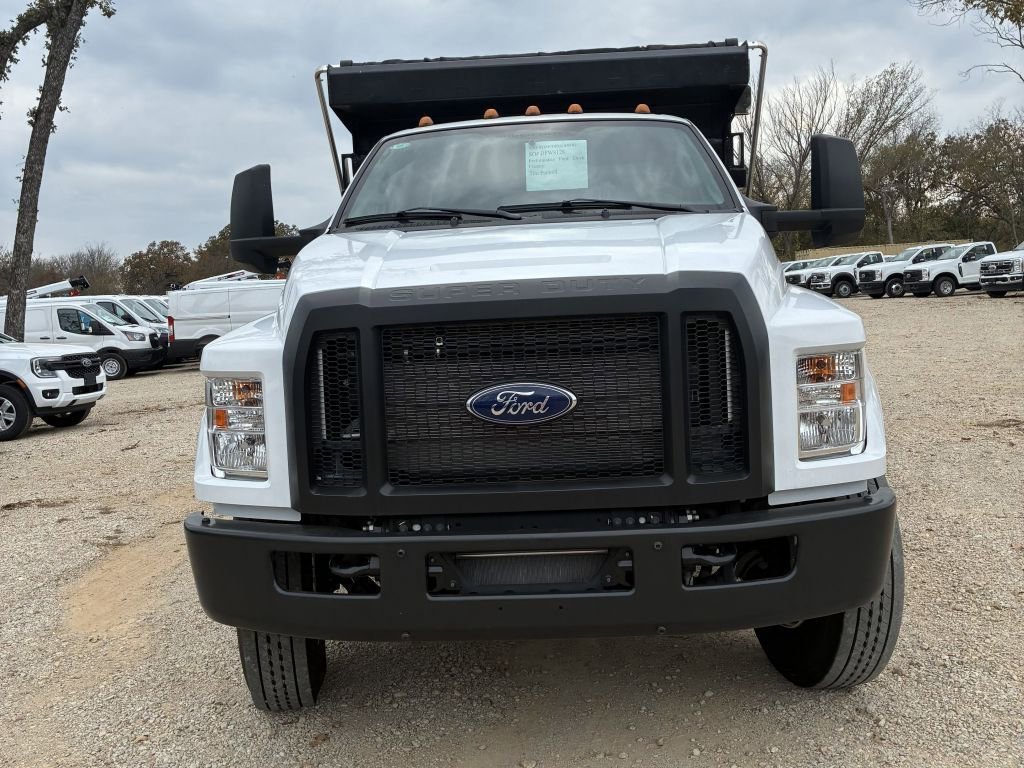 New 2025 Oxford White Ford Base image 2