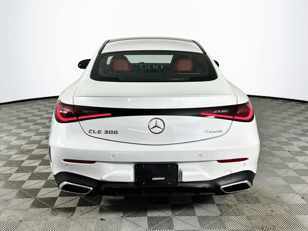 New 2026 MANUFAKTUR Moonlight White Metallic Mercedes-Benz CLE 300 image 6