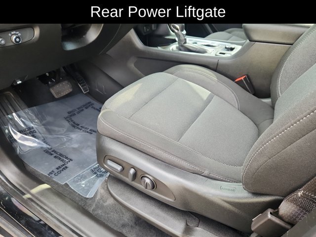 Used 2023 MOSAIC BLACK METALLIC Chevrolet LT Cloth image 21