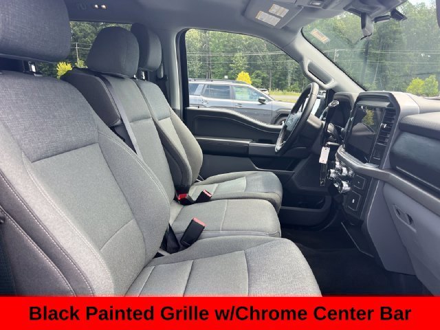 Used 2025 Black Ford XLT image 49